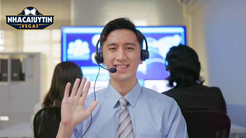 Cam kết và nguyên tắc phản hồi từ trang web